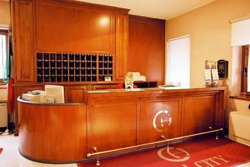 סן ג'יובאני לופאטוטו Hotel City Verona